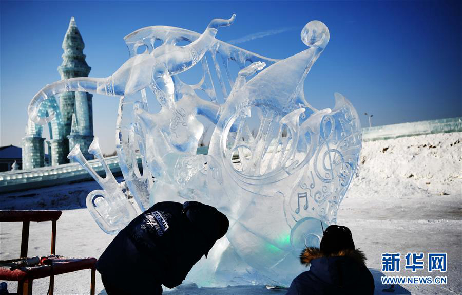 Завершился Харбинский международный конкурс ледяных скульптур