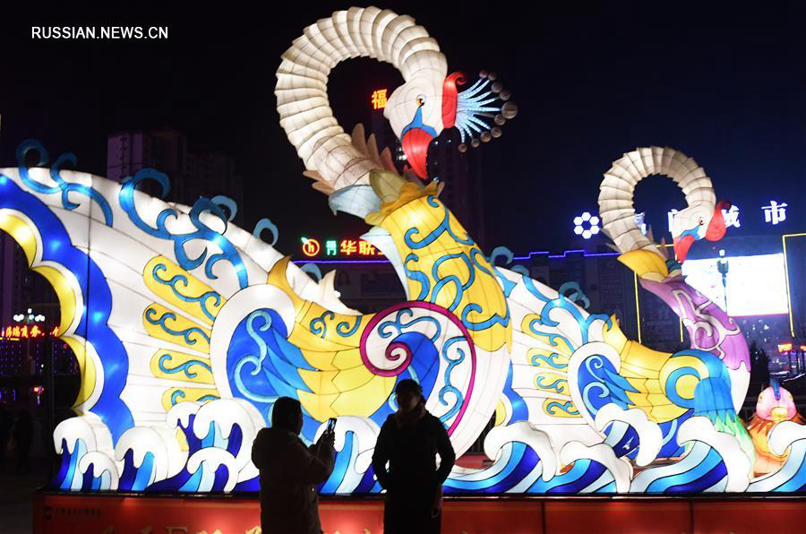 Новогодняя выставка фонарей в уезде Юнцзин