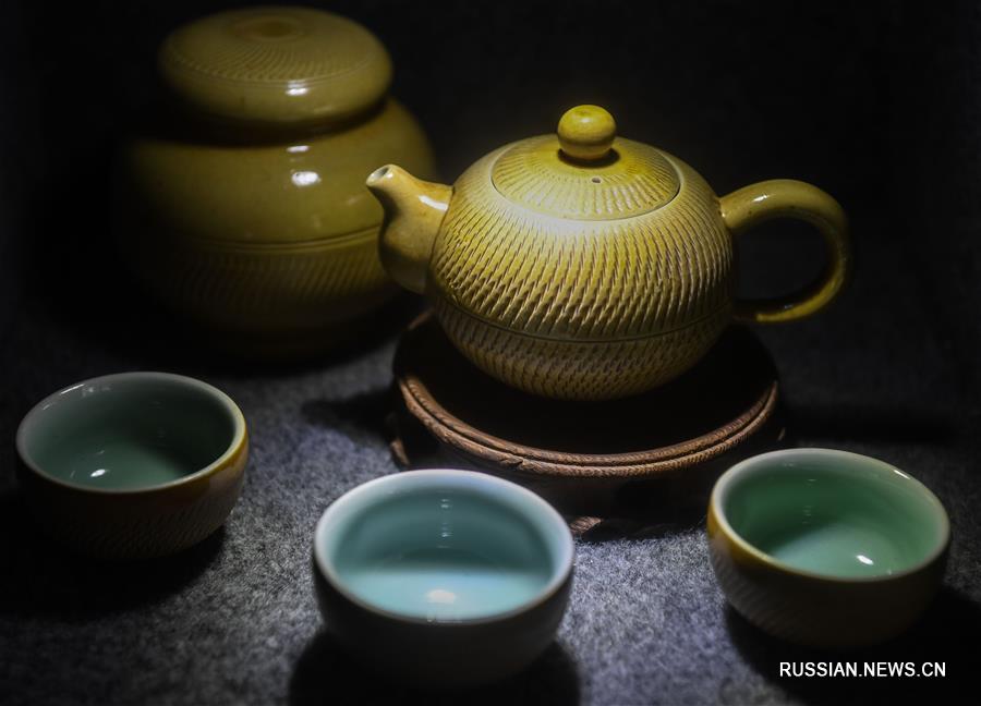 Глиняные изделия Учжоу -- самые яркие сувениры, которые можно приобрести в городском округе Цзиньхуа провинции Чжэцзян /Восточный Китай/. 
