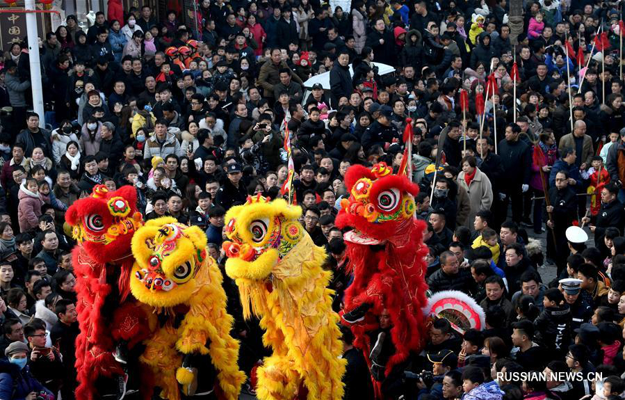 Праздник Фонарей отмечают по всему Китаю