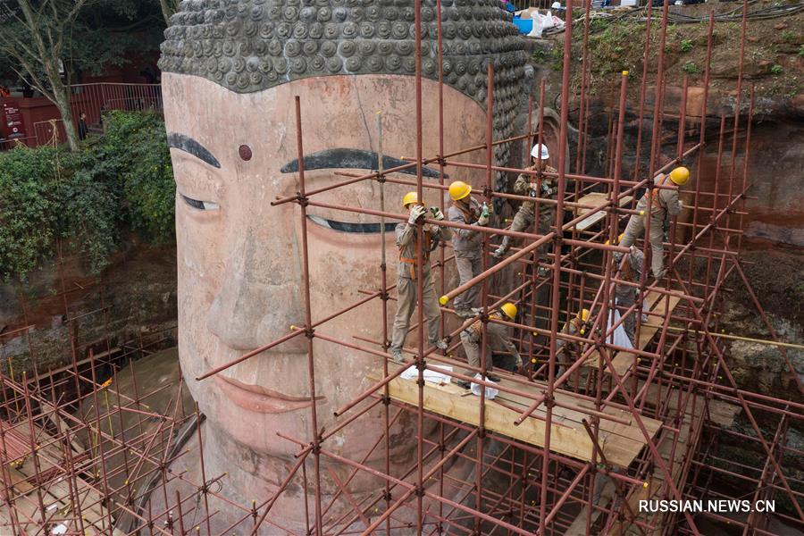 В провинции Сычуань вновь можно увидеть скульптуру Лэшаньского Будды
