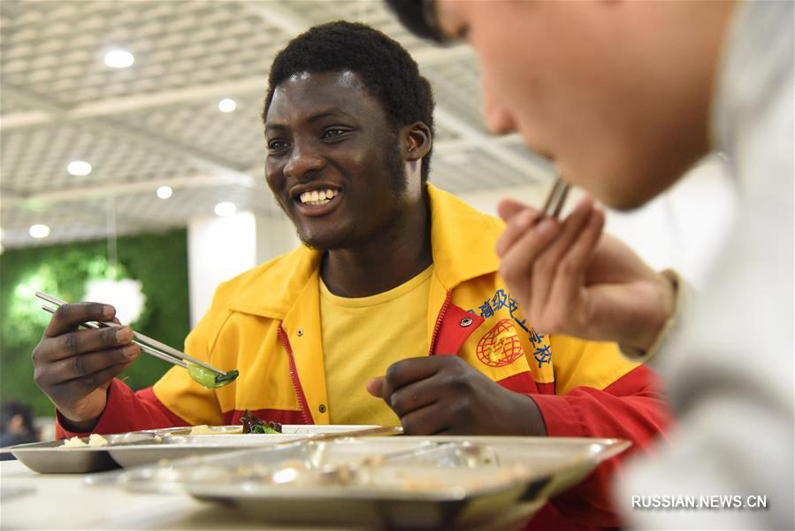 Профессиональное образование в Китае открывает новые перспективы для африканского студента 