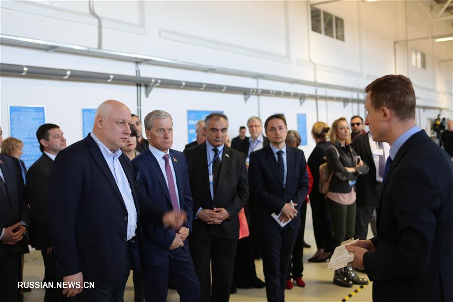 Участники международной парламентской конференции Группы поддержки Шелкового пути ПА ОБСЕ посетили Китайско-белорусский индустриальный парк