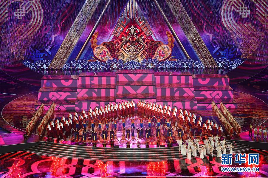 Открыт грандиозный карнавал азиатской культуры в стадионе «Птичье Гнездо» в Пекине
