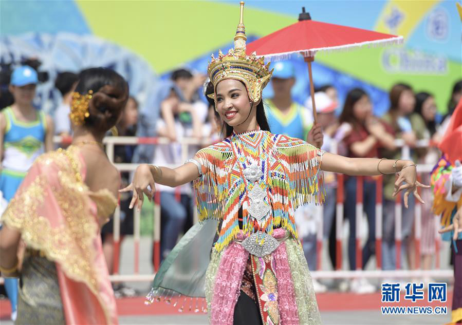 Парад цивилизации Азии открылся в Пекине