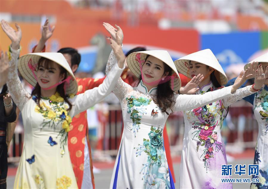 Парад цивилизации Азии открылся в Пекине
