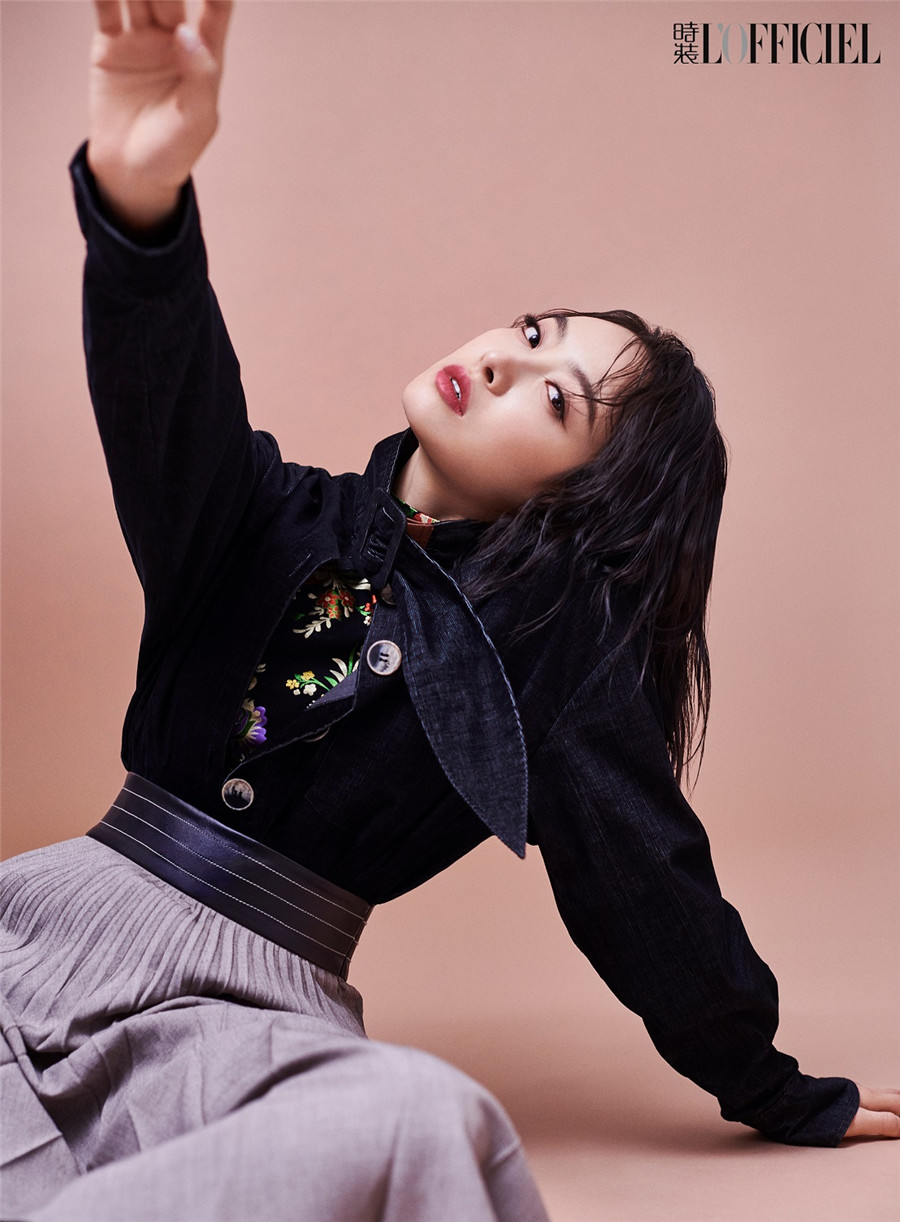 Актриса Сун Цянь попала на модный журнал на август
