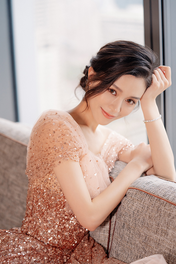 Сянганская актриса Вэнь Юншань
