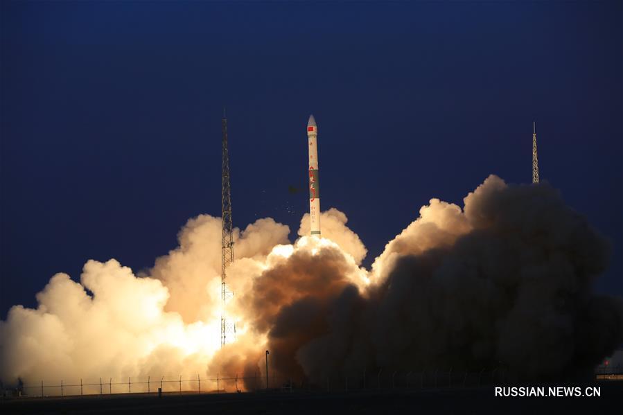 Китай вывел два глобальных мультимедийных спутника на заданную орбиту