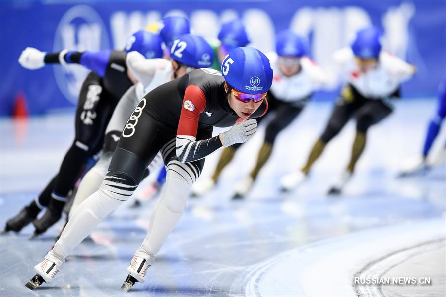 В настоящее время китайские конькобежцы принимают участие в соревнованиях на этапе Кубка мира по конькобежному спорту в Польше.