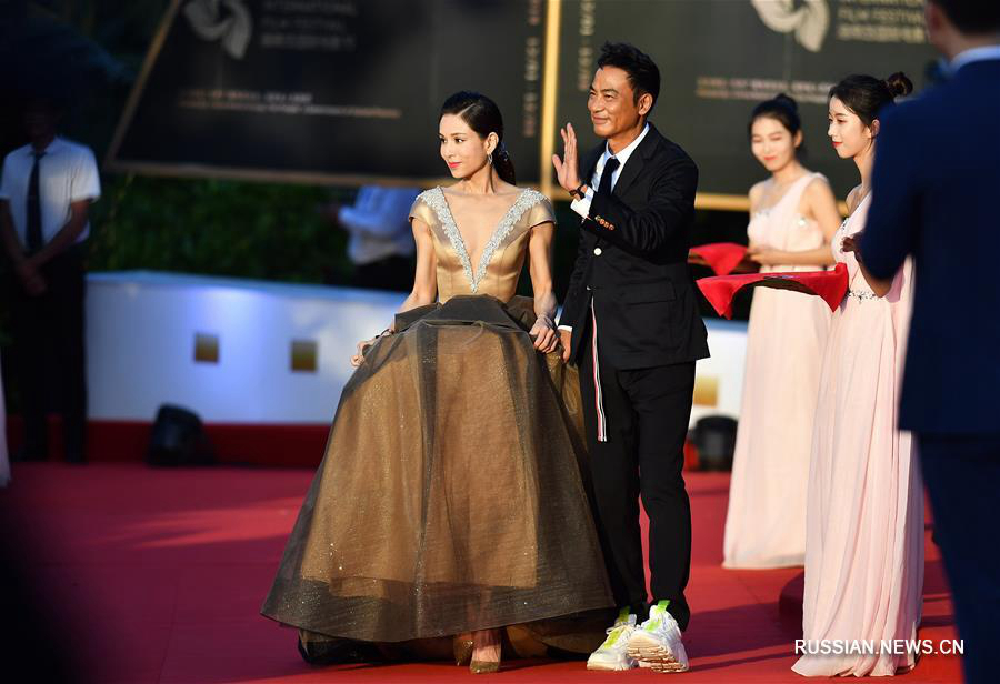 2-й Международный кинофестиваль острова Хайнаня открылся на юге Китая 