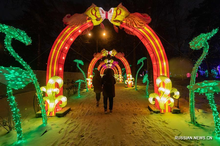 Фестиваль "Волшебных китайских фонарей" открылся в Москве