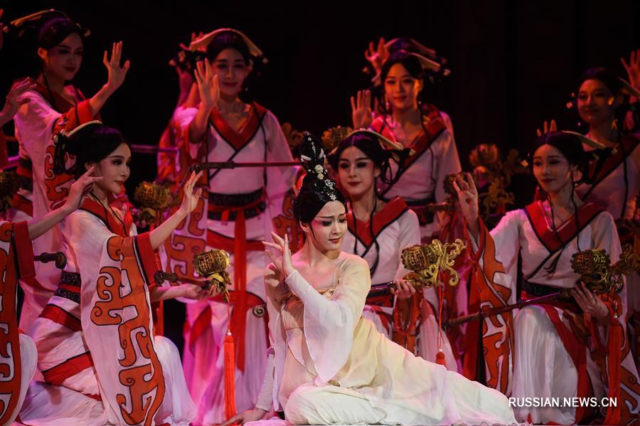 Представление китайской танцевальной драмы "Конфуций" с успехом прошло в Москве 8 и 9 декабря. 