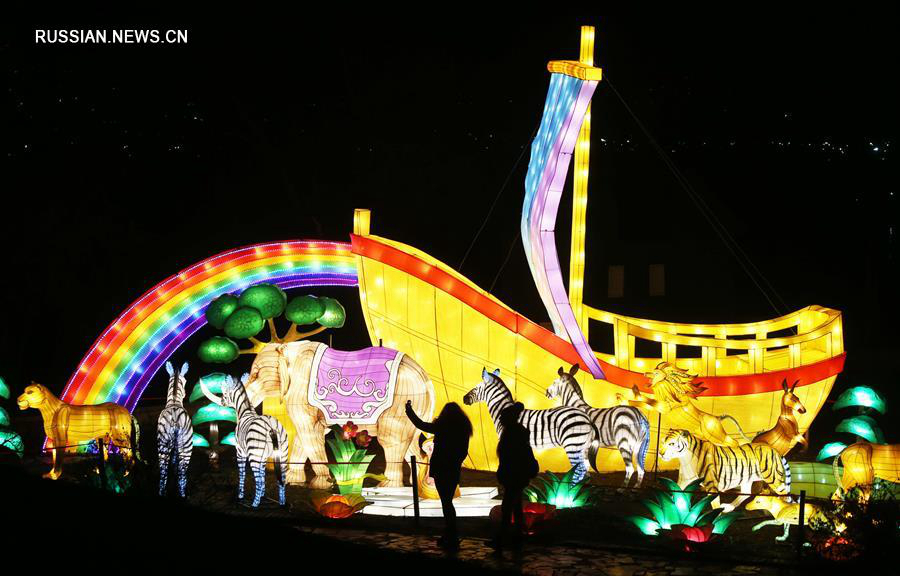 В Киеве открылась выставка китайских фонарей 