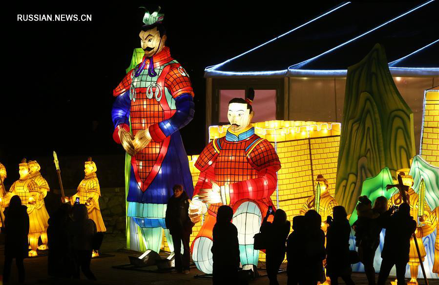 В Киеве открылась выставка китайских фонарей 