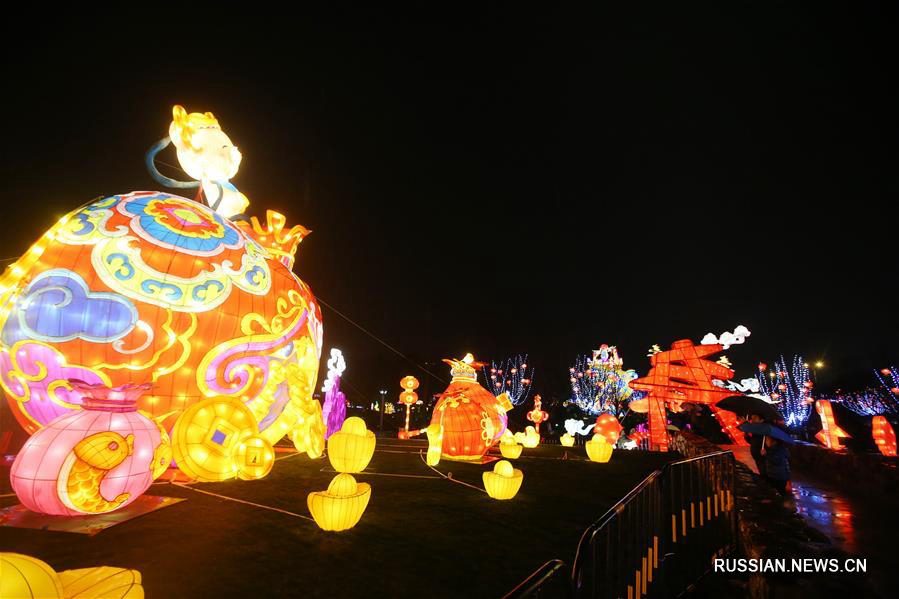 В Наньтуне открылась предновогодняя Цзыланская выставка фонарей 2020 