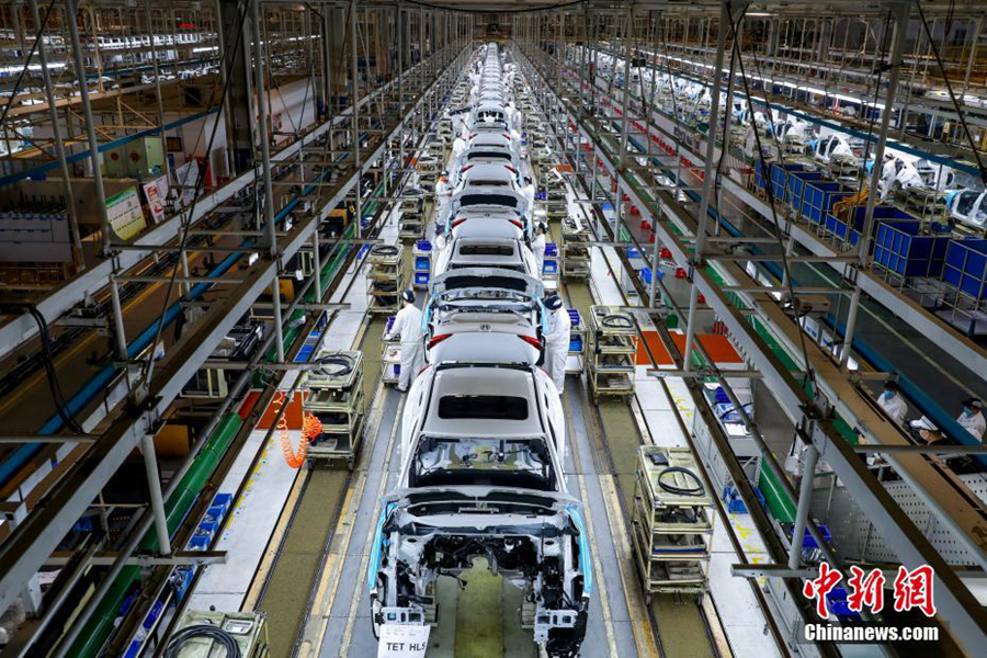 Планомерно возобновили работу автомобильные предприятия в провинции Хубэй