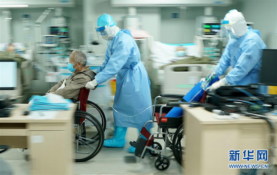 Схватка со смертью: посещение отделения интенсивной терапии больницы «Хошэньшань» в Ухане