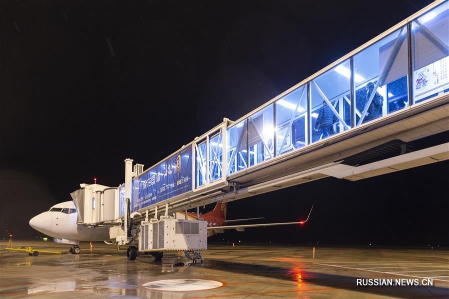 В Хубэе возобновились пассажирские авиарейсы внутри страны
