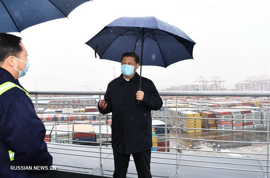 Си Цзиньпин инспектирует возобновление работы в провинции Чжэцзян