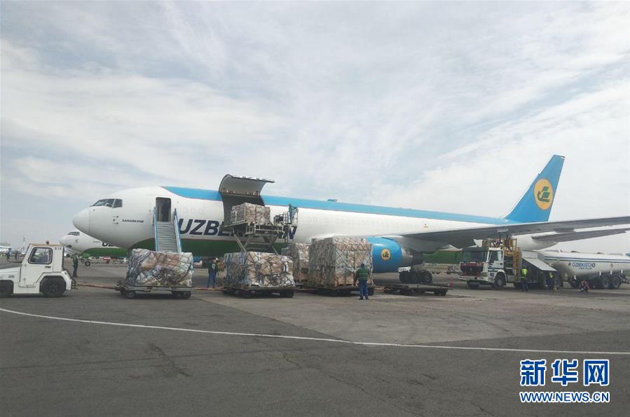 Успешная передача противоэпидемических материалов, пожертвованных Узбекистану китайским правительством