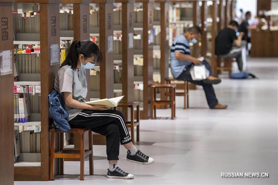 Китайцы посещают библиотеки в праздничные дни