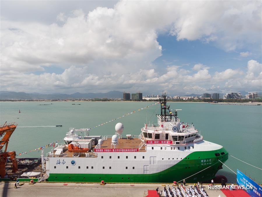 Китайская плавучая платформа "Таньсо-2" прибыла в Санья