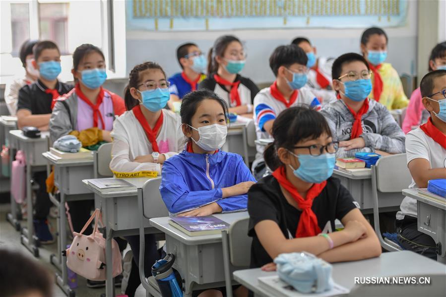 Учебный процесс восстановлен для некоторых классов средних школ в городе Цзилинь