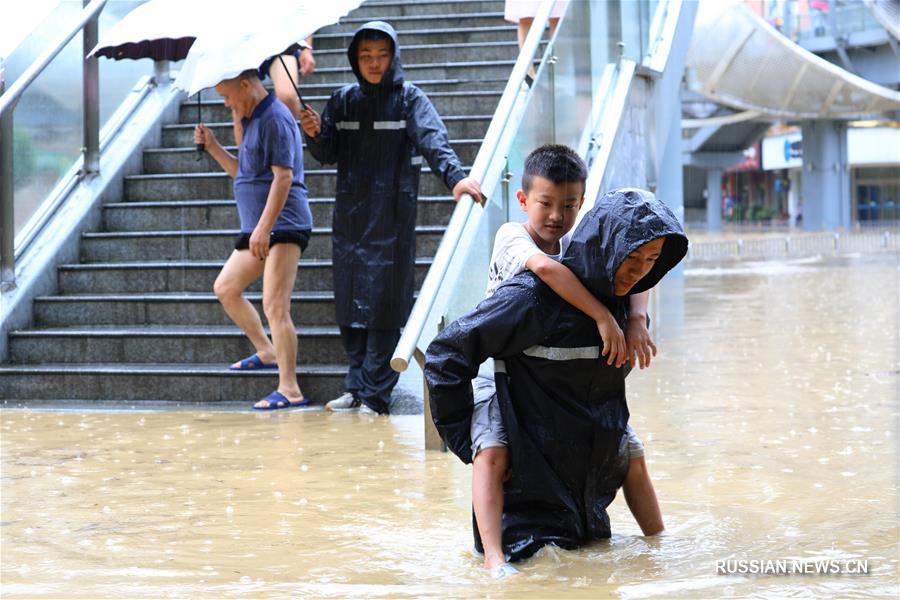 Последствия проливных дождей в Сянси