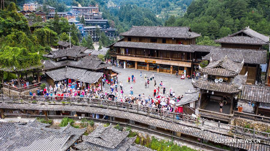 Живописная мяоская деревня в Гуйчжоу ждет гостей 