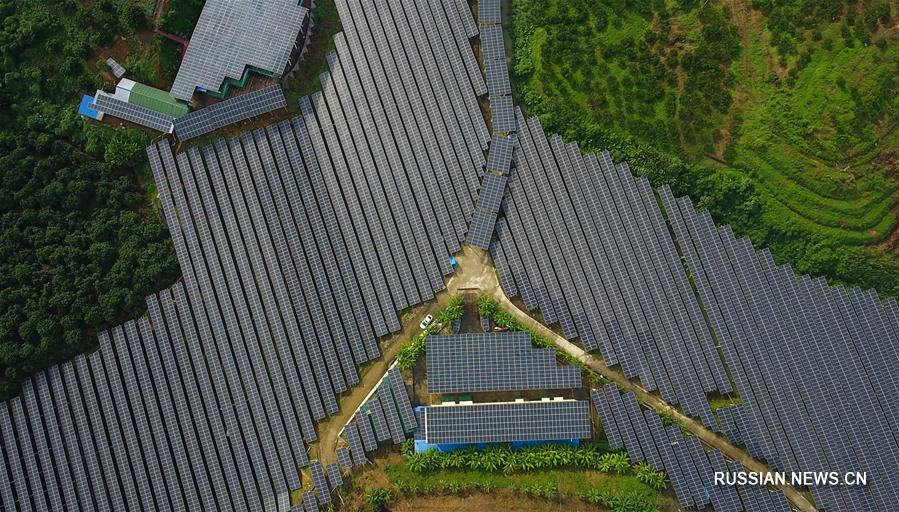 Аквакультура плюс солнечная энергетика -- путь из бедности для фермеров из уезда Цюнчжун 