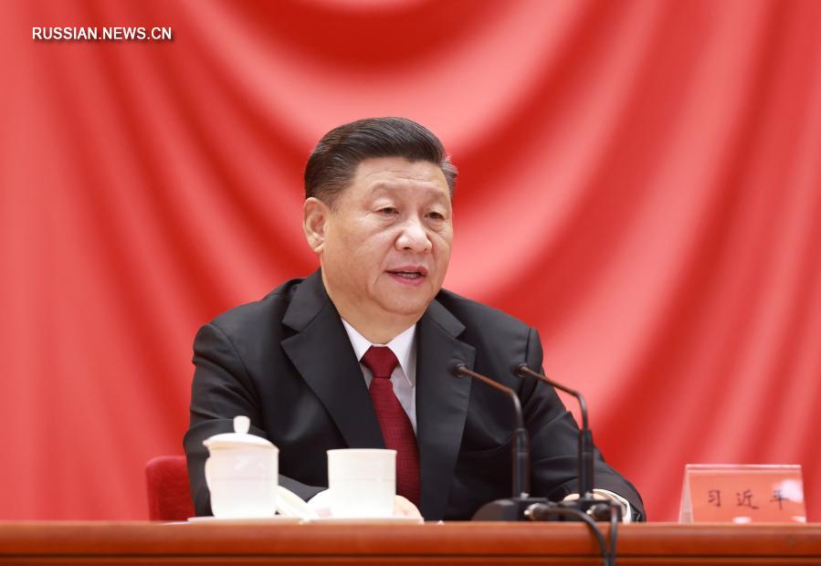 Си Цзиньпин призывает рабочий класс стремиться к новым и историческим достижениям в модернизации Китая