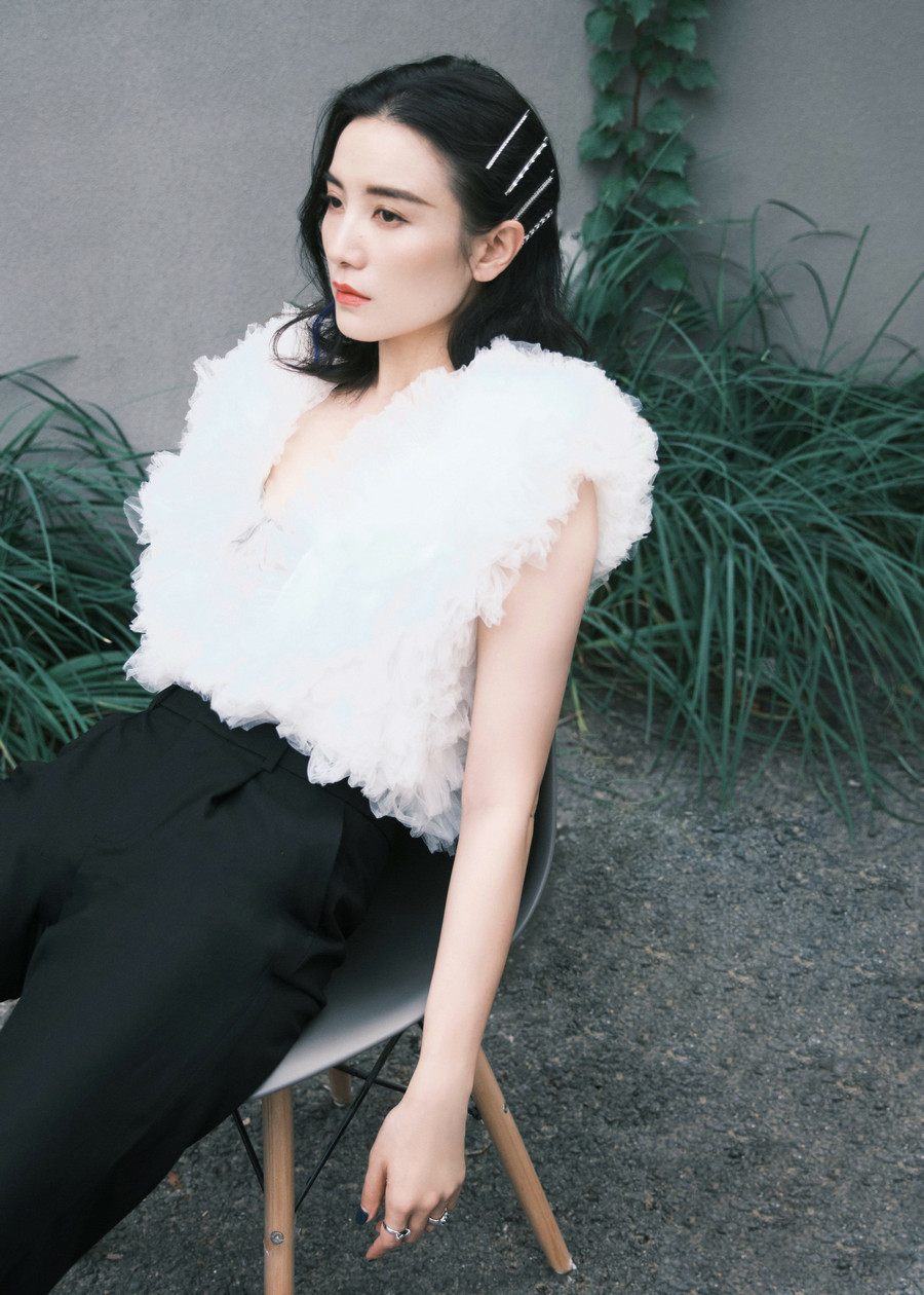 Новые фотографии красивой актрисы Сун Цзя
