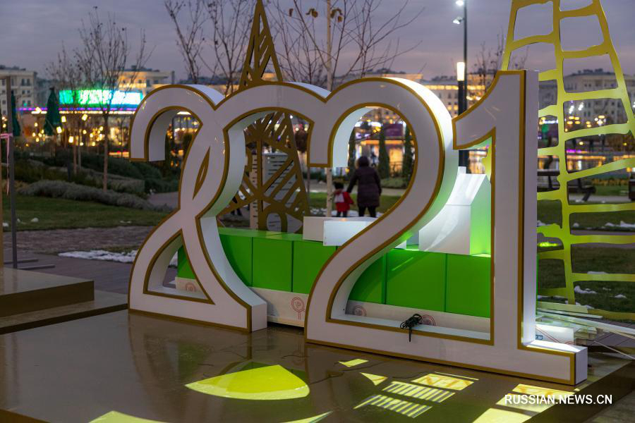 Ташкент готовится к встрече Нового года 