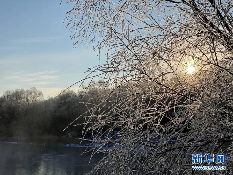 Сказочная изморозь в уезде Сюнькэ провинции Хэйлунцзян