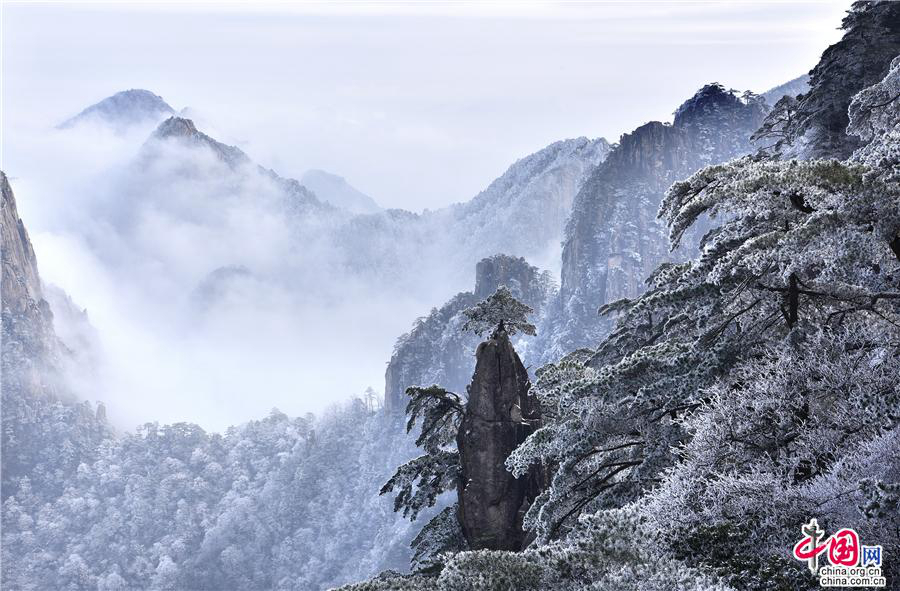 Сказочные пейзажи на горах Хуаншань после снегопада