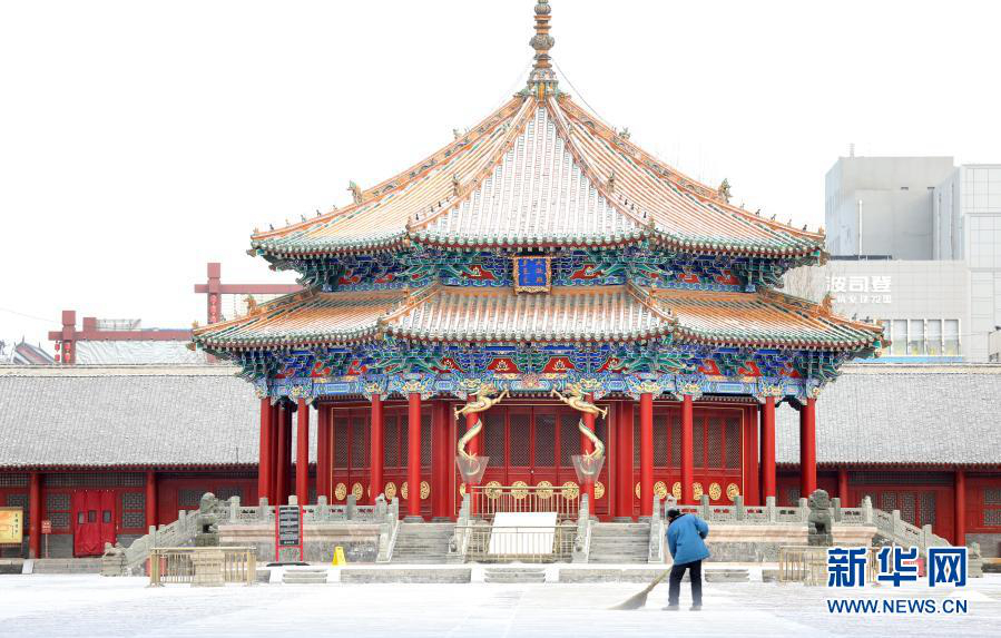 Дворцовый комплекс Гугун в городе Шэньян после снега