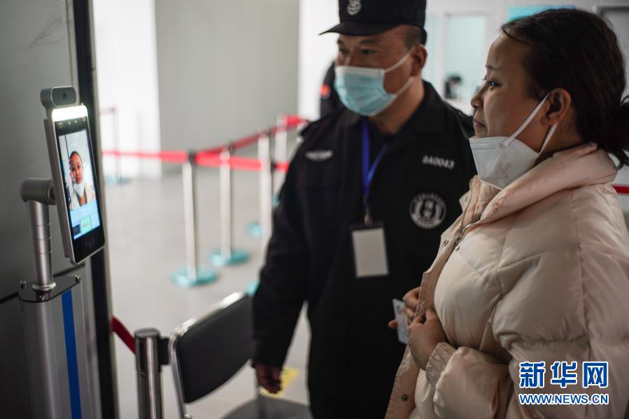 Посещение пункта вакцинации в пекинском районе Дасин