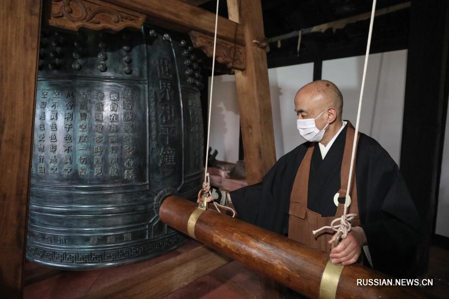 Китай передал в дар храму Кофукудзи в Нагасаки "колокол мира во всем мире" 