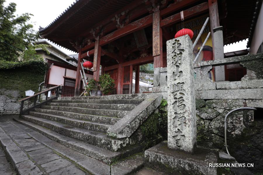 Китай передал в дар храму Кофукудзи в Нагасаки "колокол мира во всем мире" 