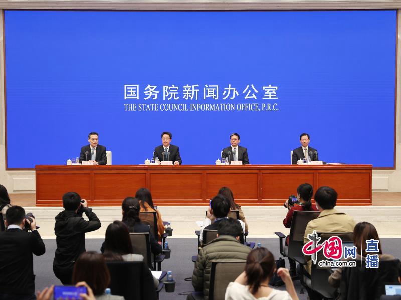Пресс-конференция, посвященная решению ВСНП о совершенствовании избирательной системы в Сянгане