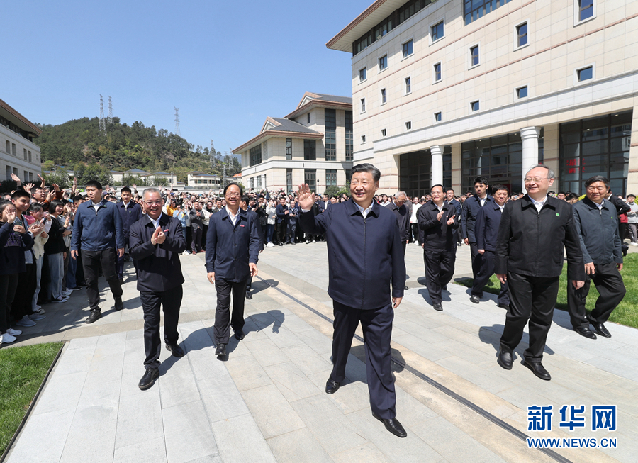Си Цзиньпин подчеркнул важность больших усилий по служению новой архитектонике развития и интеграции в нее