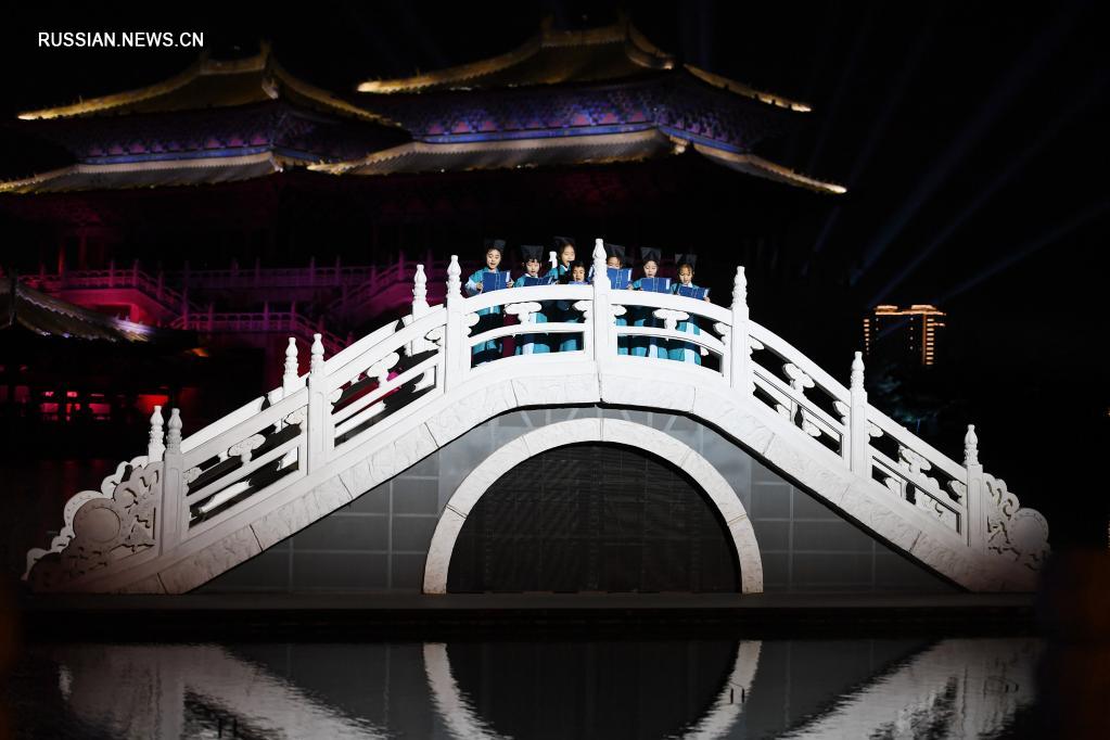 В Кайфэне открылся фестиваль культуры праздника Цинмин