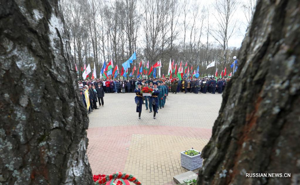 В Беларуси почтили память жертв чернобыльской катастрофы