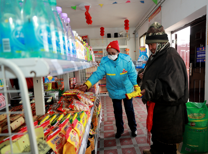 АЗС в тибетском уезде Шуанху: станция, охраняющая жизни