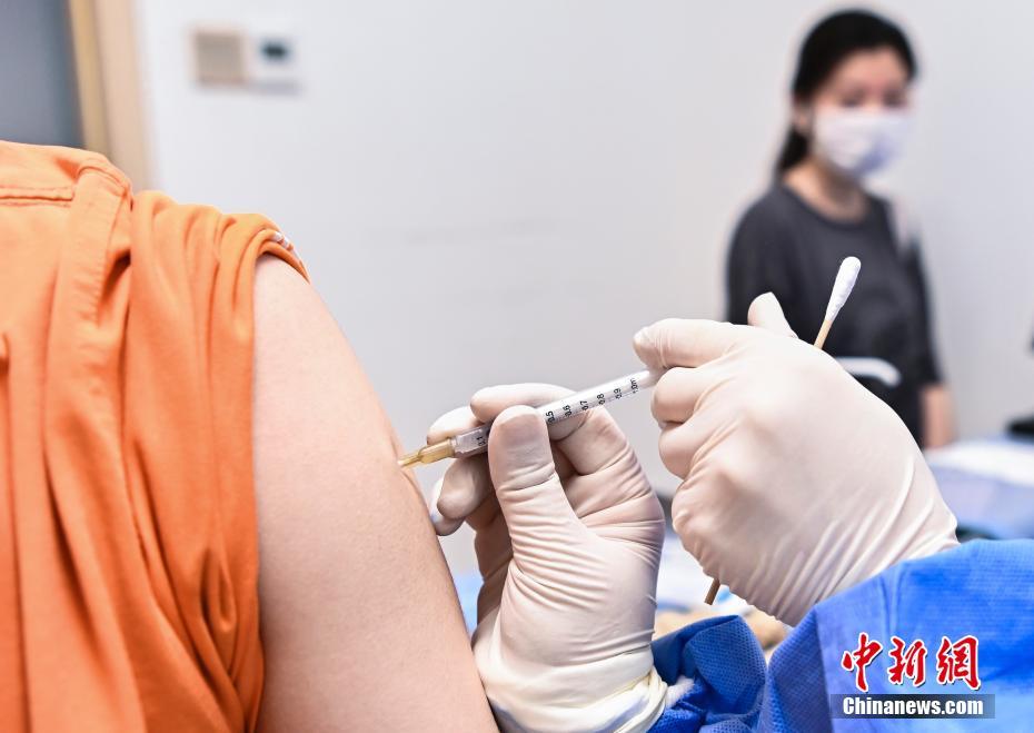 В Гуанчжоу упорядоченно осуществляется процесс вакцинации
