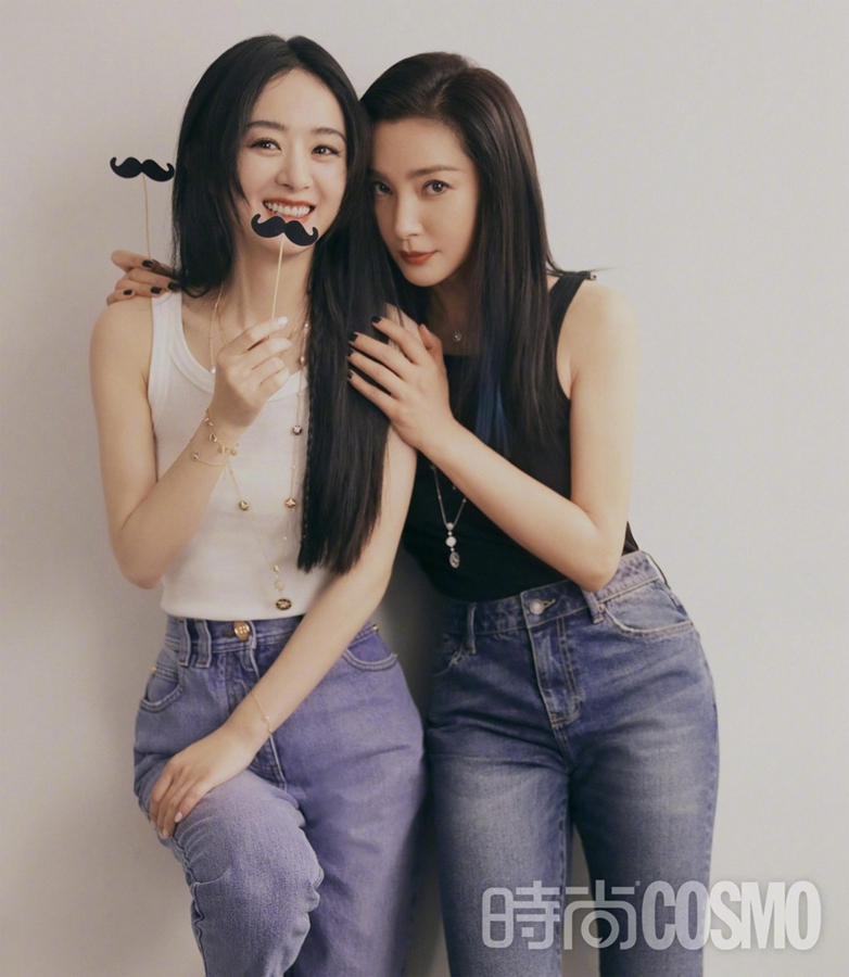 Актрисы Ли Бинбин и Чжао Лиин позируют для модного журнала