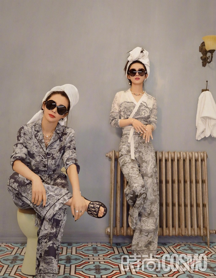 Актрисы Ли Бинбин и Чжао Лиин позируют для модного журнала