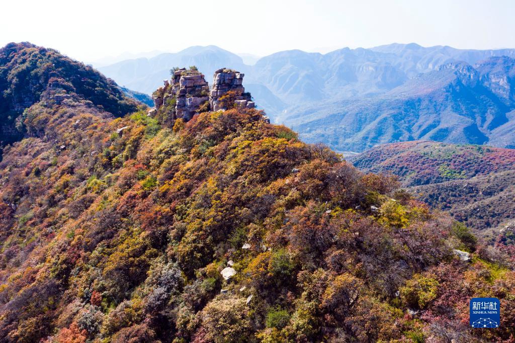 Осенние пейзажи гор Байюньшань