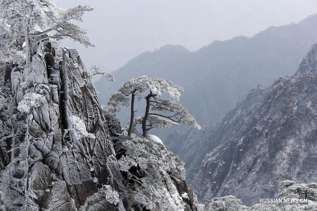 Сказочные зимние пейзажи гор Хуаншань